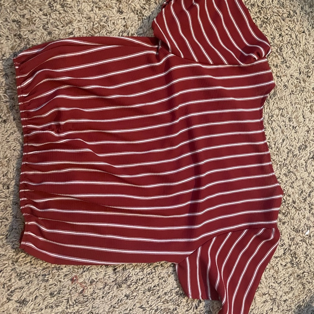 Cropped shirt